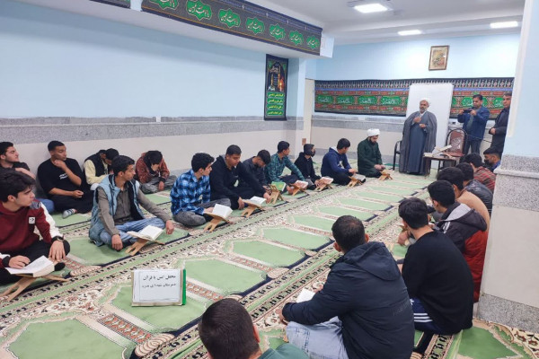 زندگی با آیه ها در مدارس شهرستان بدره