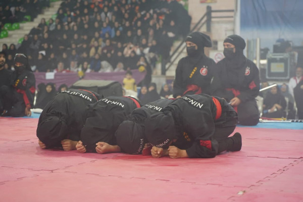 جشنی با عنوان «دخترم افتخار ایران» در سالن شش هزار نفری انقلاب زنجان برگزار شد