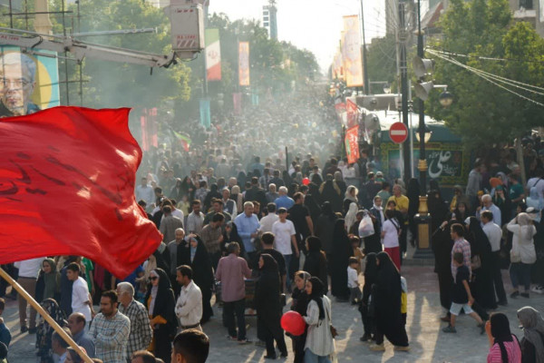 راهپیمایی کیلومتری غدیر با شعار «ایران؛ ذوالفقار علی» برگزار شد
