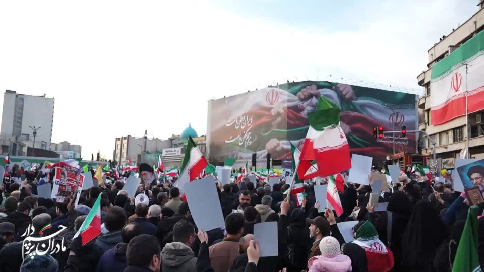 مرکز راهبری و هم‌آهنگی بانوان|پویش ملی «مادران پرچمدار»؛