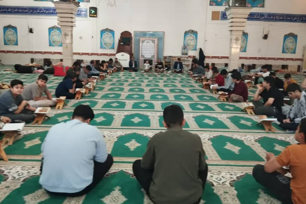 برگزاری جلسه تدبر در قرآن در مراسم اعتکاف مساجد مهران