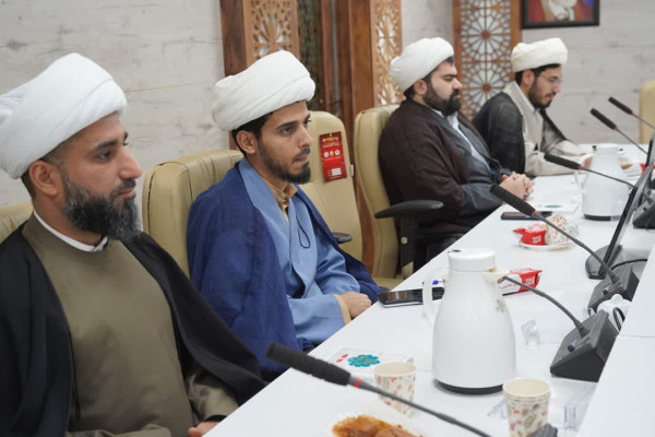 جلسه تبیین محور محتوایی پویش زندگی با آیه ها برگزار شد