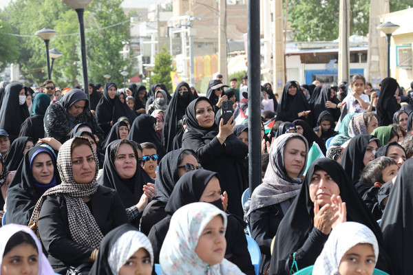 برگزاری جشن "مثل معصومه" گرامیداشت میلاد حضرت فاطمه معصومه(س) در شهر ایلام