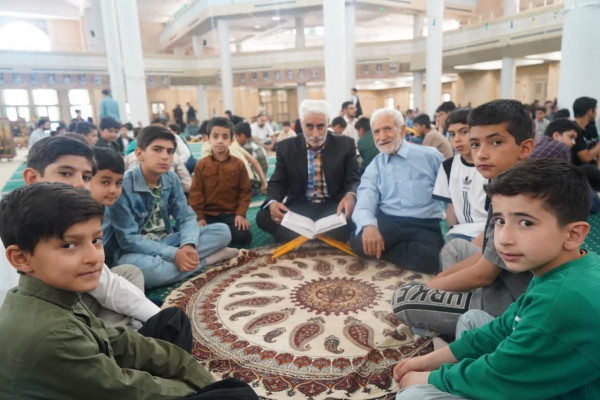 آدینه قرآنی و اجتماع بزرگ حافظان سوره مبارکه جمعه  برگزار شد