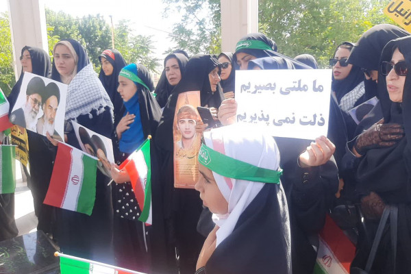 برگزاری اجتماع بزرگ زینبیون شهرستان بدره