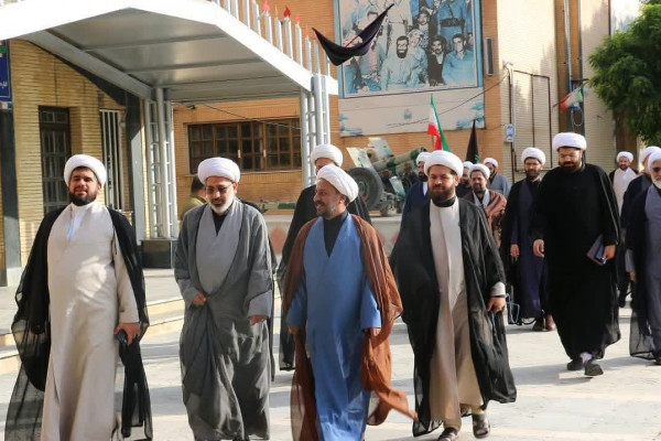 تجدید میثاق معاونین فرهنگی سازمان تبلیغات استان‌های تلفیقی با شهدا در سنندج