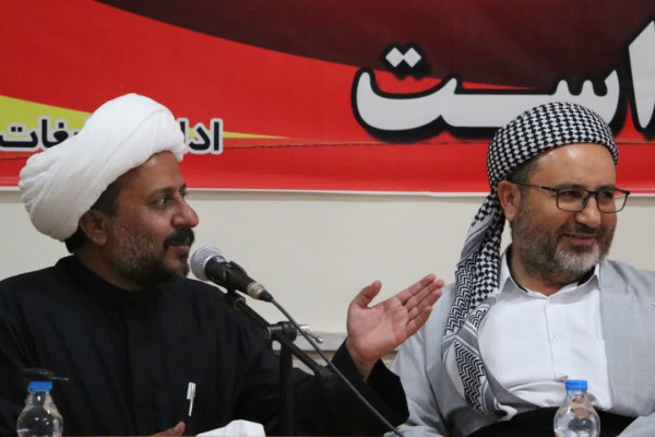 دیدار معاونان فرهنگی با ماموستا صالح‌زاده در سقز