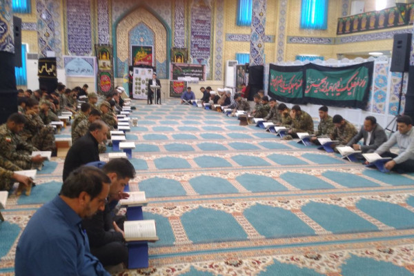 برگزاری مراسم محفل انس با قرآن در مسجد جامع شهرستان دره‌شهر