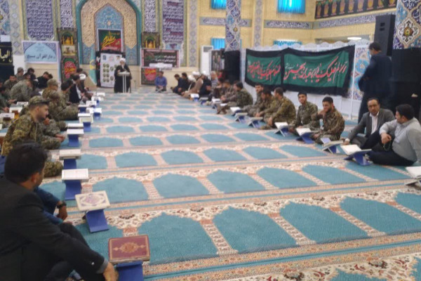 برگزاری مراسم محفل انس با قرآن در مسجد جامع شهرستان دره‌شهر