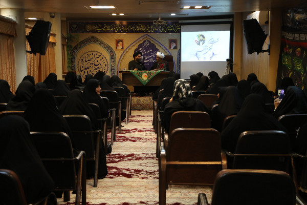 دوره آموزشی نقش فعالان فرهنگی و قرآنی در حوادث جنگ تحمیلی ۱۲ روزه