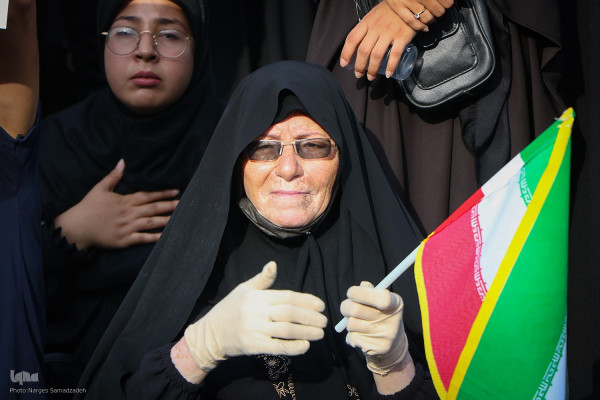 حضور دختران و بانوان در اجتماع عظیم مردمی عصر عاشورا « یوم الحسین ع»