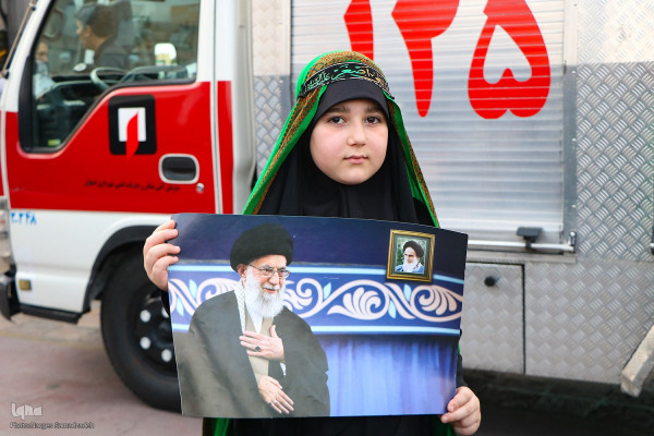 حضور دختران و بانوان در اجتماع عظیم مردمی عصر عاشورا « یوم الحسین ع»