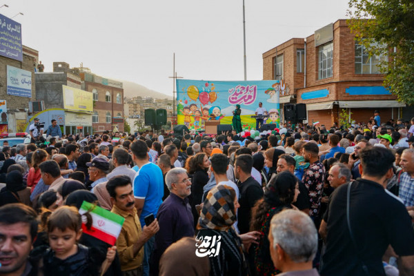 امت احمد(ص) در سنندج؛ وحدت و نشاط مردمی در سایه نام رسول خدا