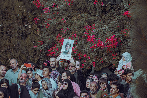 إقامة احتفال محفل في مرقد حافظ الشيرازي