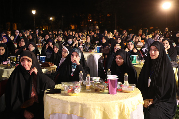 «ہسٹری»؛ نوجوانوں کے لیے خصوصی مطالعہ مہم