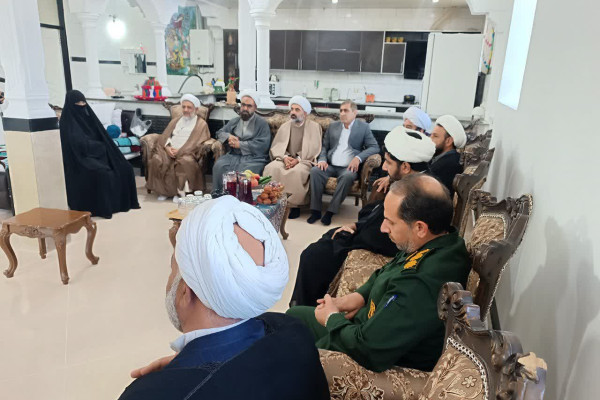 دیدار با خانواده معظم شهید علی دوستانژاد در شهرستان بدره