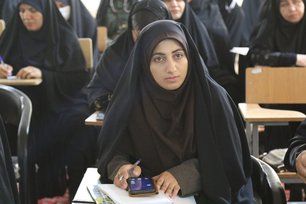 برگزاری کلاس های هوش مصنوعی و شبکه های اجتماعی در شهرستان دهلران