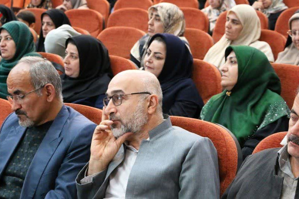 نشست هم‌اندیشی فعالان قرآنی استان کردستان برگزار شد