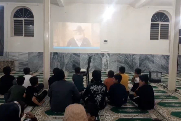 اکران انیمیشن های ایرانی در روستای گلان