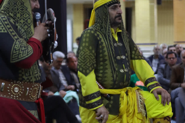 «هنر و عزا در هم‌آوایی تعزیه‌خوانان برجسته کشور»  برگزاری آئین سنتی تعزیه خوانی