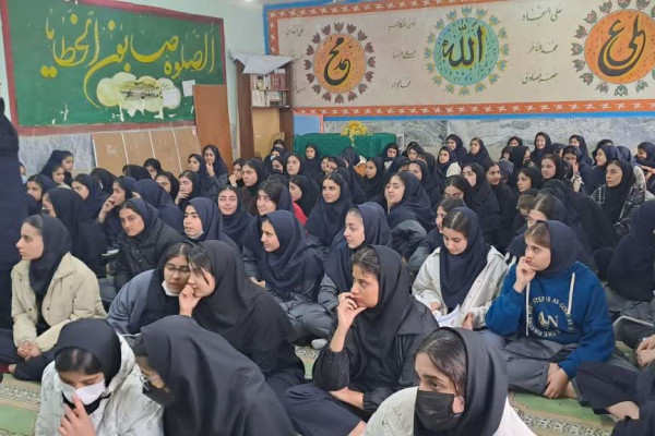 برگزاری محفل فاطمی و یادواره 5 شهیده زن شهرستان بدره