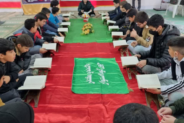 دبیرستان شهید منصوری،  شهرستان هرسین عطر قرآن گرفت