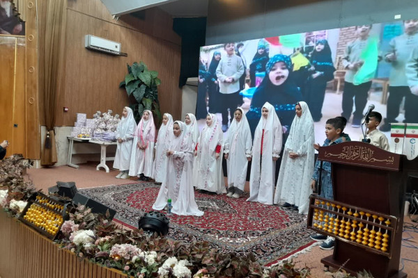 مراسم  جشن بزرگ  یلدای مهربانی در شهرستان صحنه