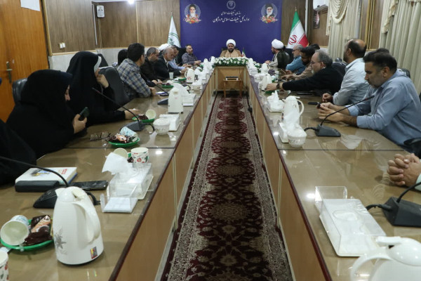 نشست صمیمی کارکنان تبلیغات اسلامی هرمزگان با مدیرکل برگزار شد