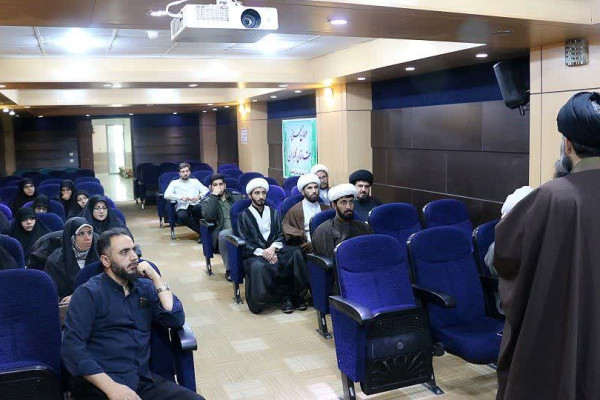 دوره آموزشی «معارف اسلام ناب» ویژه اساتید استان کردستان برگزار شد