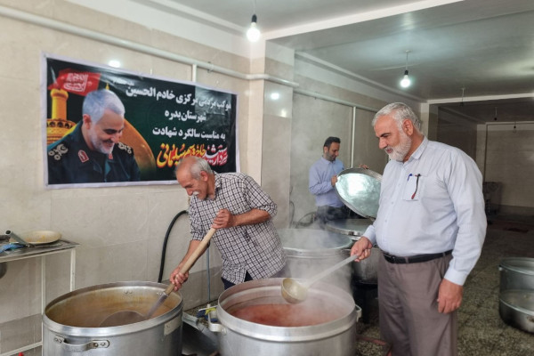پخت غذای گرم و برپایی سفره افطار علوی در شهرستان بدره