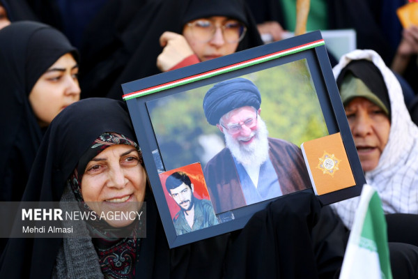 خیزش زنجانی ها در محکومیت اقدامات اغتشاشگران