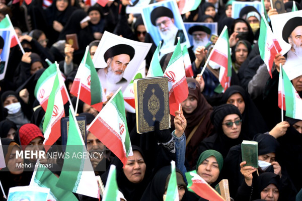 خیزش زنجانی ها در محکومیت اقدامات اغتشاشگران