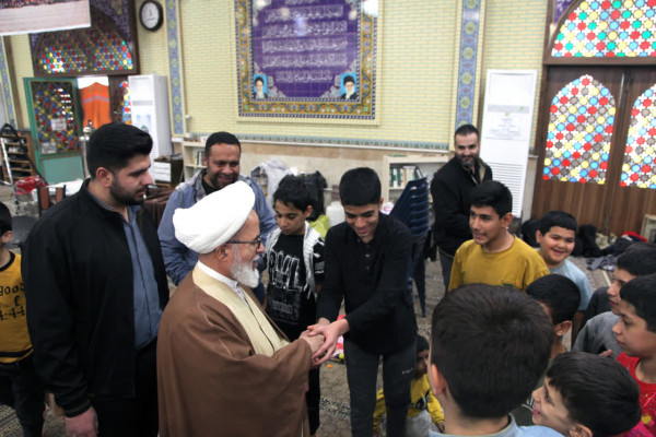 حجت‌الاسلام‌و‌المسلمین غفوری، نماینده ولی‌فقیه در استان و امام‌جمعه کرمانشاه در جمع معتکفین