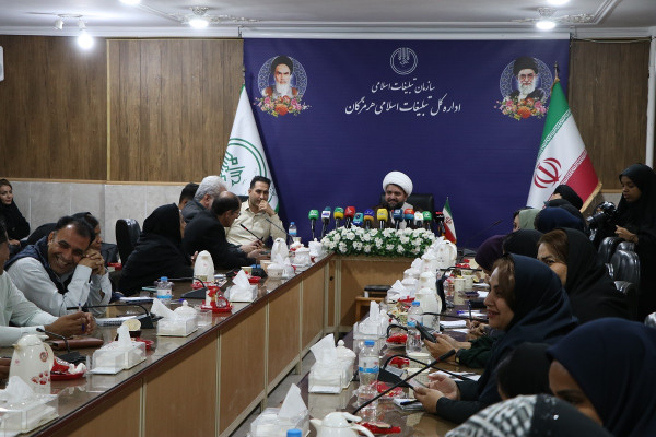 نشست خبری اصحاب رسانه با مدیر کل تبلیغات اسلامی هرمزگان