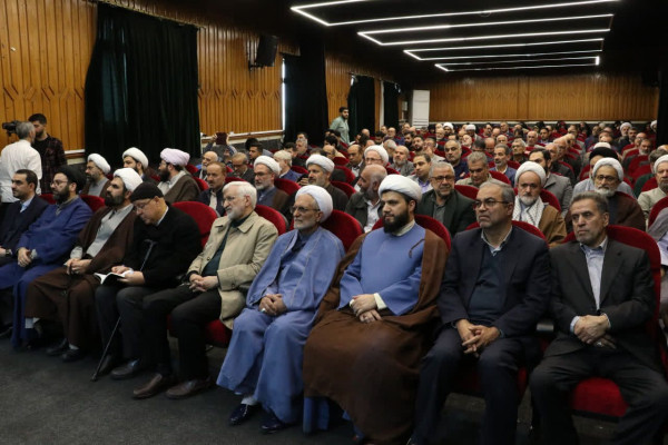 گردهمایی نخبگان حوزه و دانشگاه و فعالین جبهه انقلاب اسلامی با سخنرانی دکتر سعید جلیلی به مناسبت سالروز پیروزی انقلاب اسلامی برگزار گردید