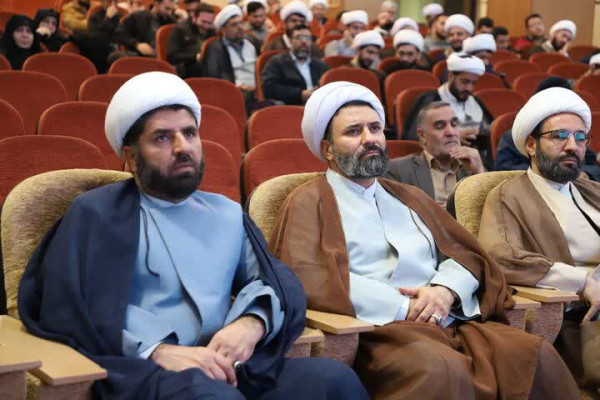 تبیین طرح «زندگی با آیه‌ها» در همایش مبلغان رمضان