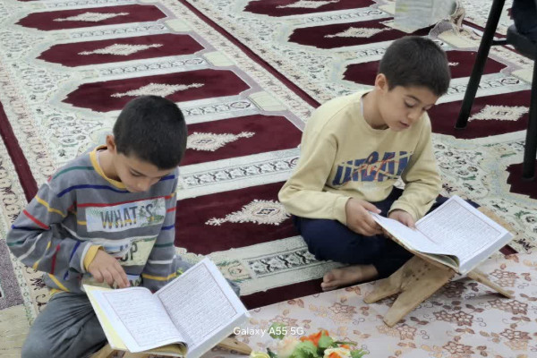 اجرای نهضت زندگی با آیه ها در محافل قرآنی شهرستان بدره