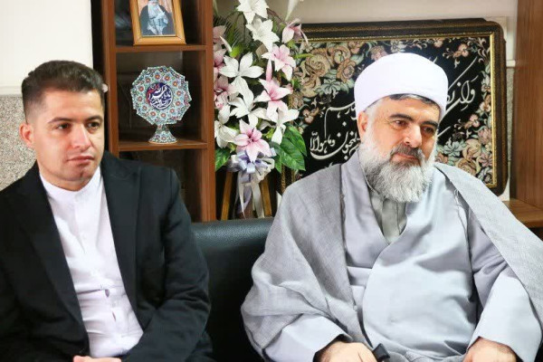 بررسی ابعاد اجرای طرح «زندگی با آیه‌ها» در دیدار ماموستا بهمنی و حجت‌الاسلام رازیانی