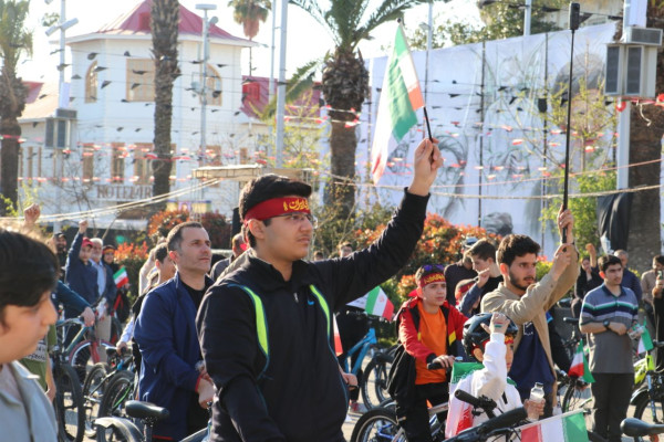 در رکاب ایران