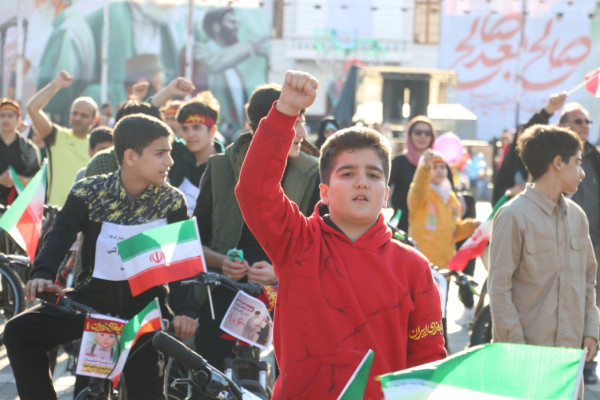 در رکاب ایران