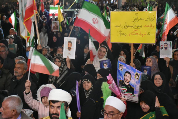 قروه میزبان بیرق و خدام حرم مطهر رضوی شد