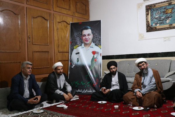 دیدار حجت الاسلام و المسلمین راجی با خانواده شهدای جنگ رمضان