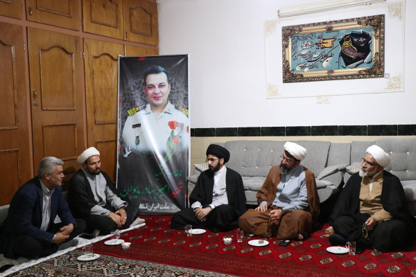 دیدار حجت الاسلام و المسلمین راجی با خانواده شهدای جنگ رمضان