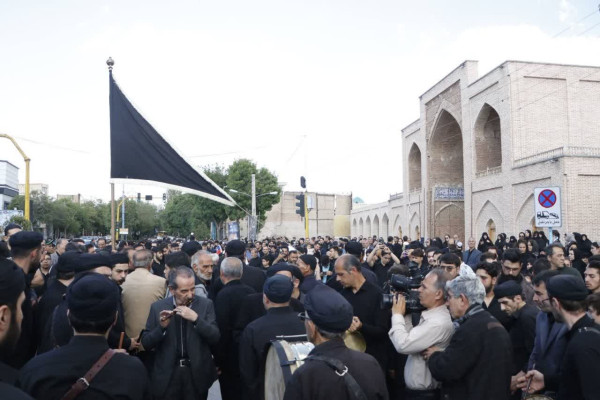 دسته عزاداری محله عالی قاپو(دروازه) در سالروز شهادت مسلم بن عقیل (ع)