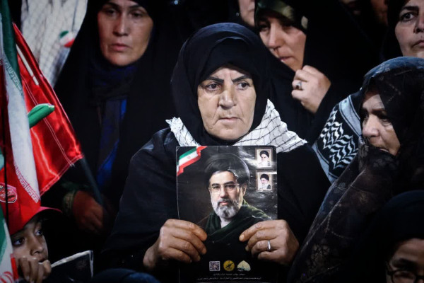 آئین استقبال از محرم و تجلیل از پیرغلامان حسینی در اردبیل