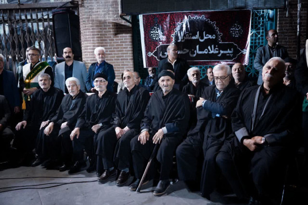 آئین استقبال از محرم و تجلیل از پیرغلامان حسینی در اردبیل
