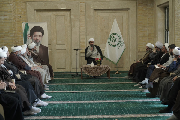 نشست اساتید و فعالان مراکز معارف اسلام ناب استان زنجان