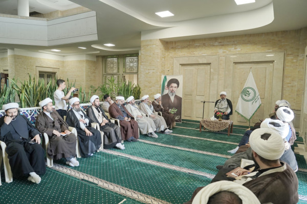 نشست اساتید و فعالان مراکز معارف اسلام ناب استان زنجان