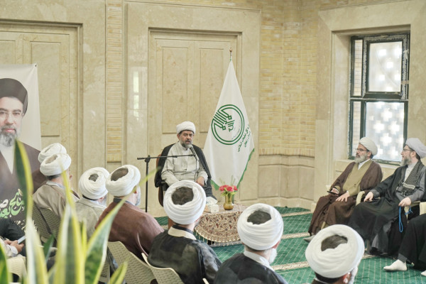 نشست اساتید و فعالان مراکز معارف اسلام ناب استان زنجان