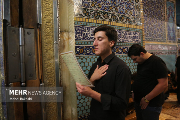 قم در سوگ بانوی کرامت سیاه‌پوش شد
